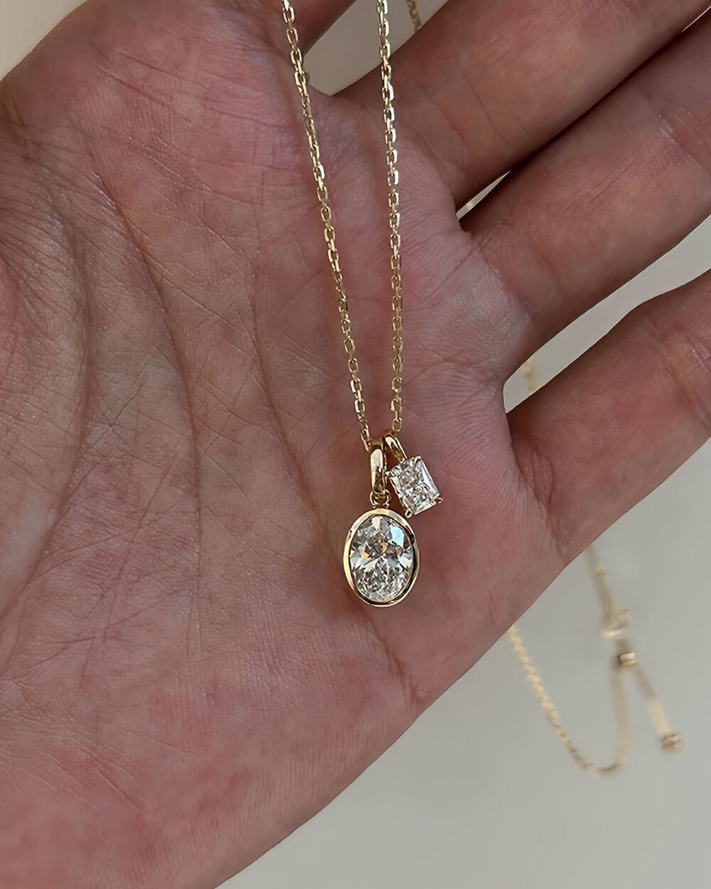 Olea Shine – Bezel Lab Diamond Necklace Pendant