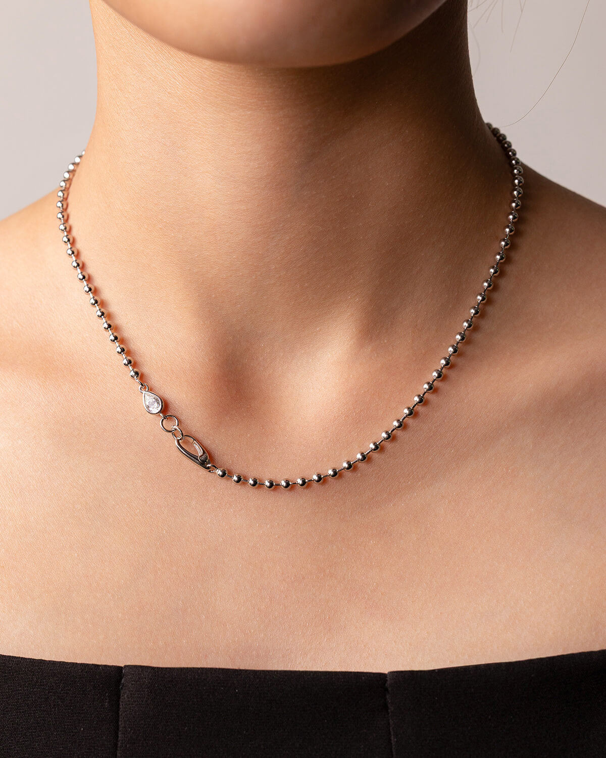 Lina Glow – Half Carat Beaded Necklace
