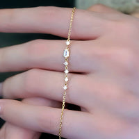 Gleam Line – Emerald Cut Diamond Bracelet