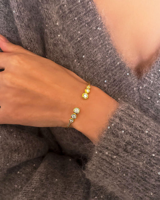Luxe Orbit – Cuff Gold Bracelet