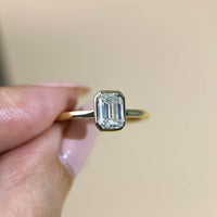 Emerald Cut Diamond Ring – Timeless Elegance for Daily Wear