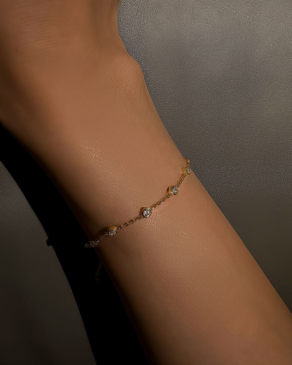 Elora Glint - Dainty Diamond Gold Bracele