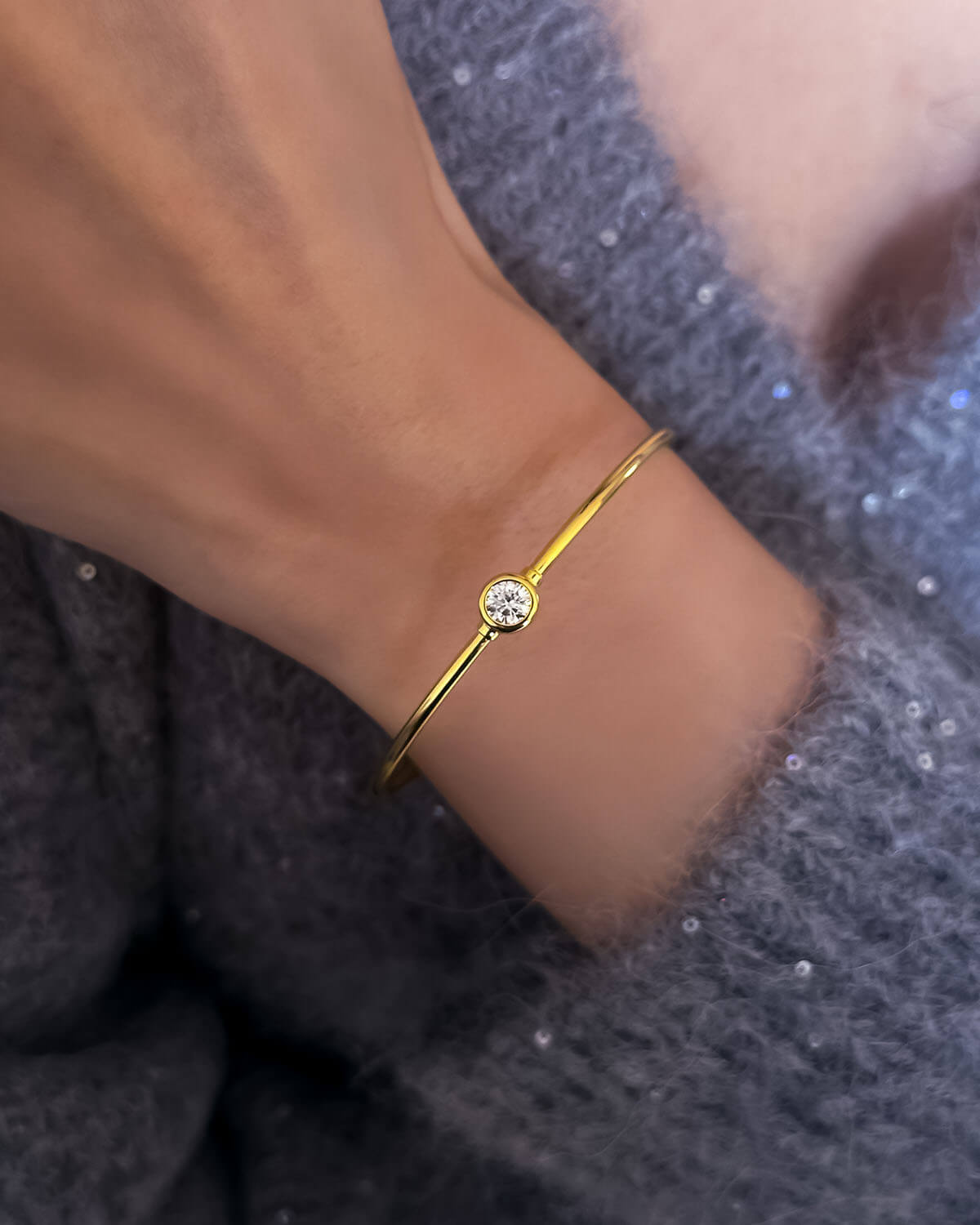 Eclipse Glow – 1/2 Carat Gold Bracelet
