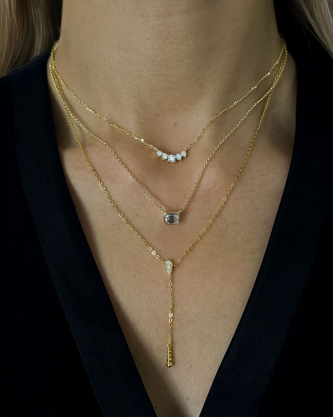 Asteria Glow – Emerald Cut Solitaire Necklace