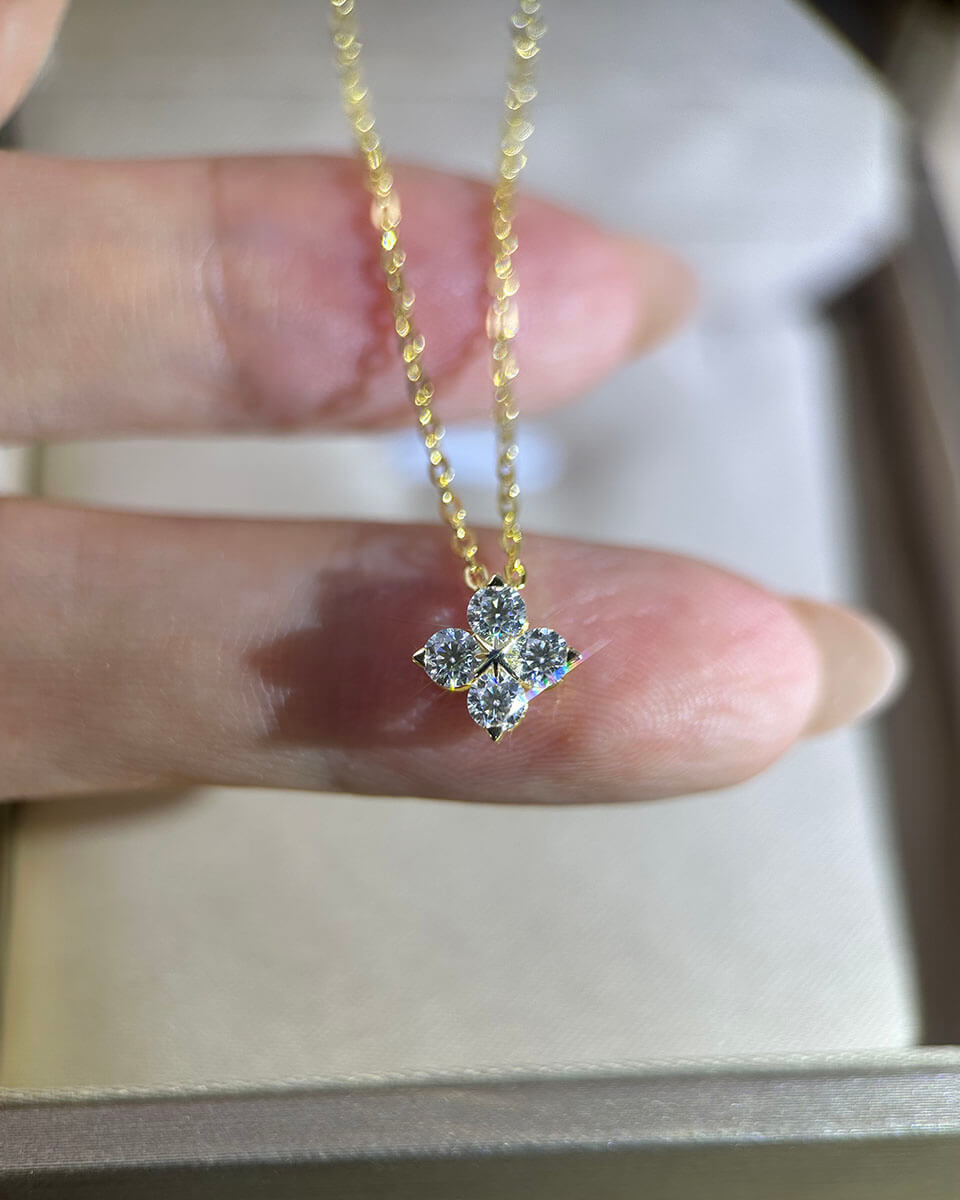 Ivy Spark – Four Stone Lucky Clover Necklace