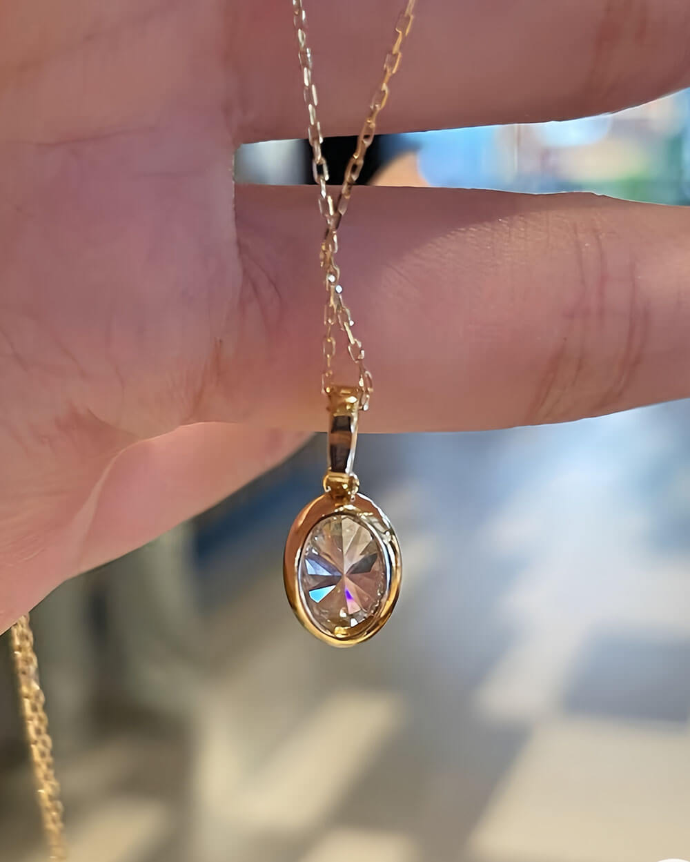 Olea Shine – Bezel Lab Diamond Necklace Pendant