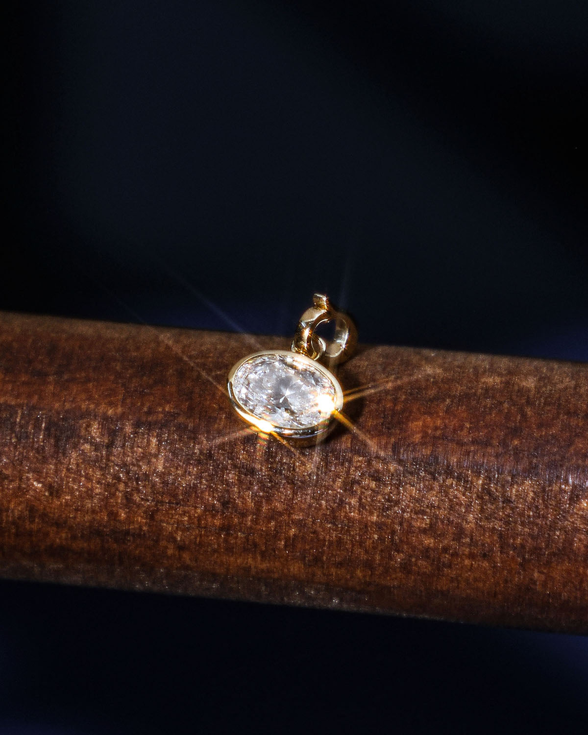 Olea Shine – Bezel Lab Diamond Necklace Pendant