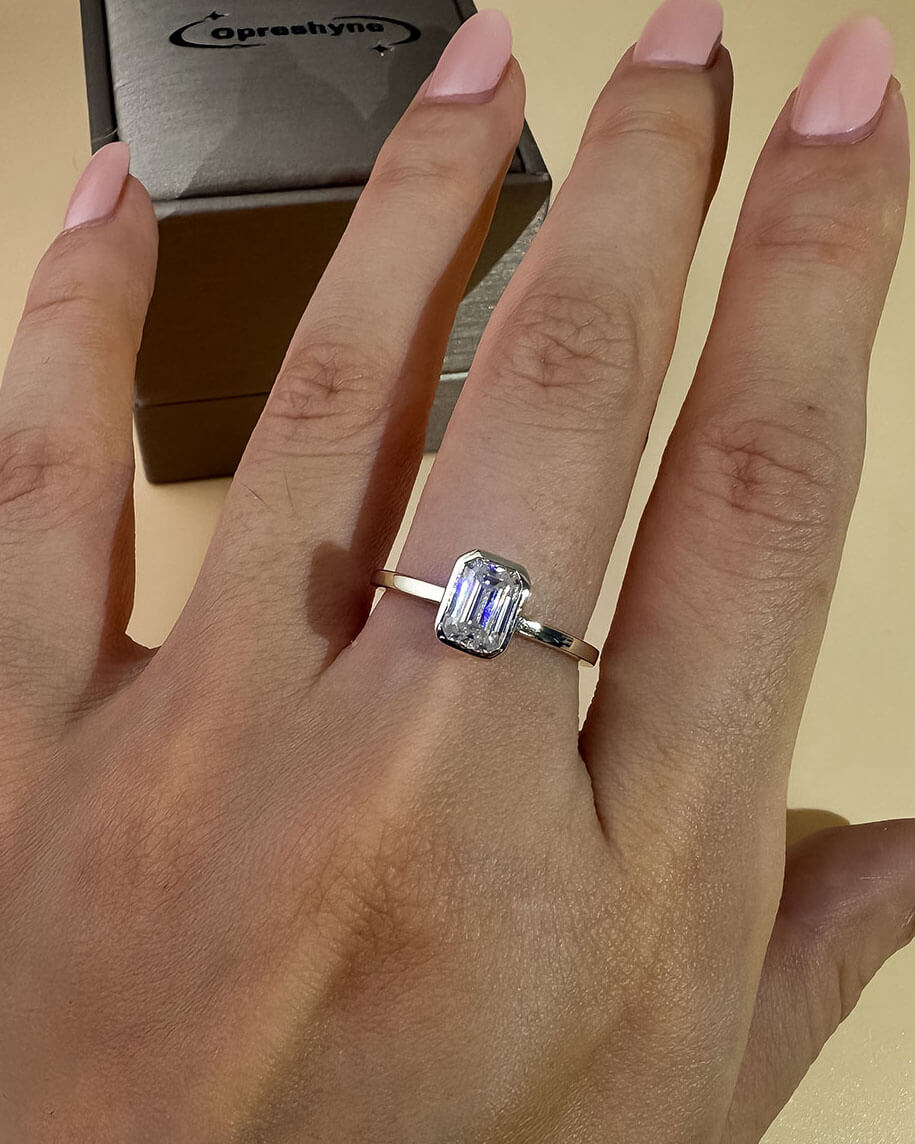 Emerald Cut Diamond Ring – Timeless Elegance for Daily Wear