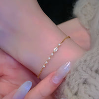 Gleam Line – Emerald Cut Diamond Bracelet