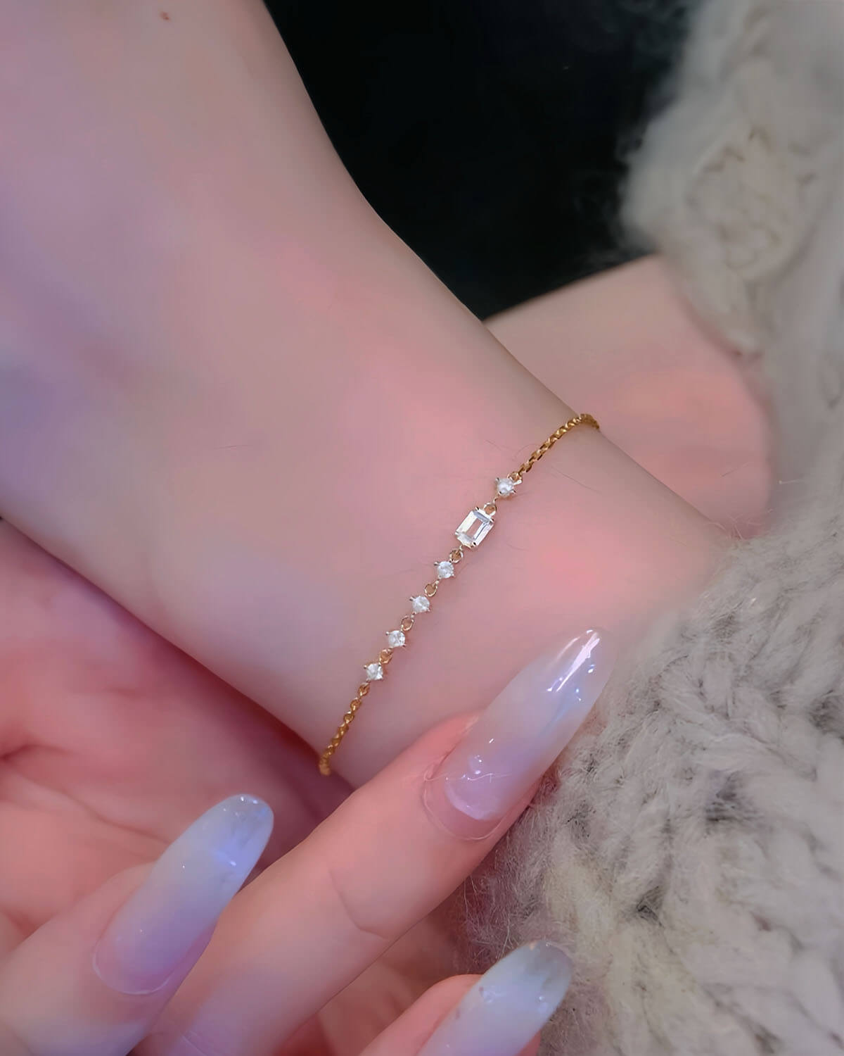 Gleam Line – Emerald Cut Diamond Bracelet