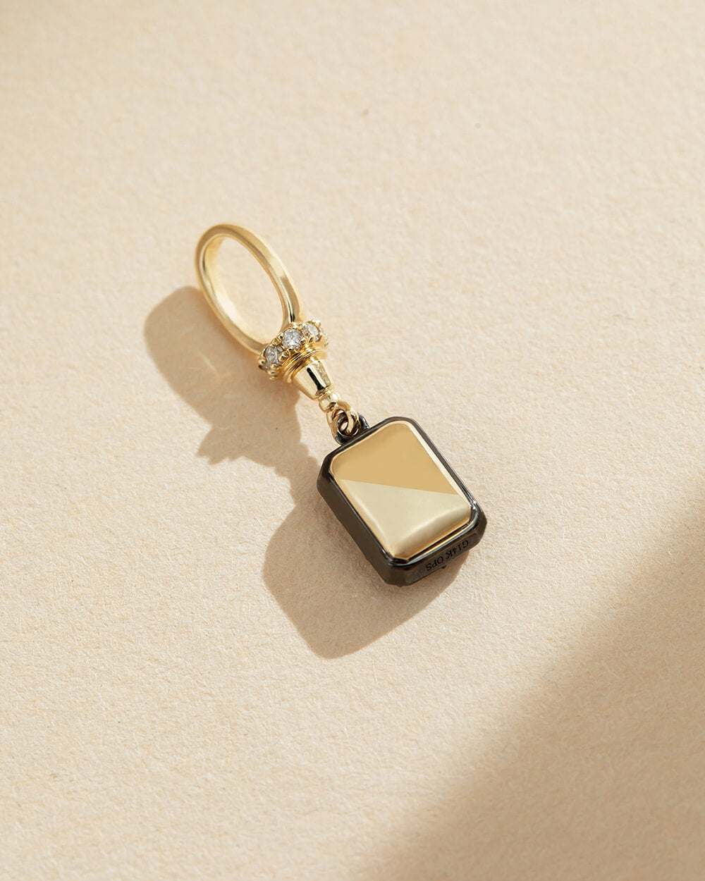 Maren Lab Diamond Pendant