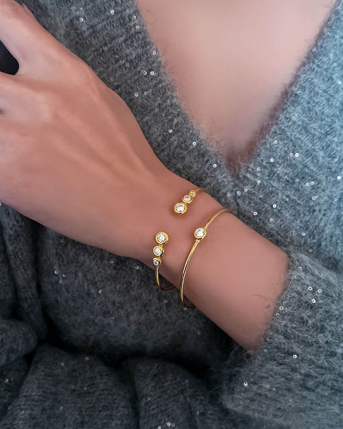 Luxe Orbit – Cuff Gold Bracelet