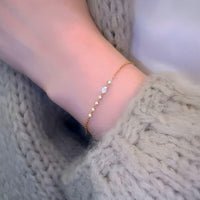 Gleam Line – Emerald Cut Diamond Bracelet