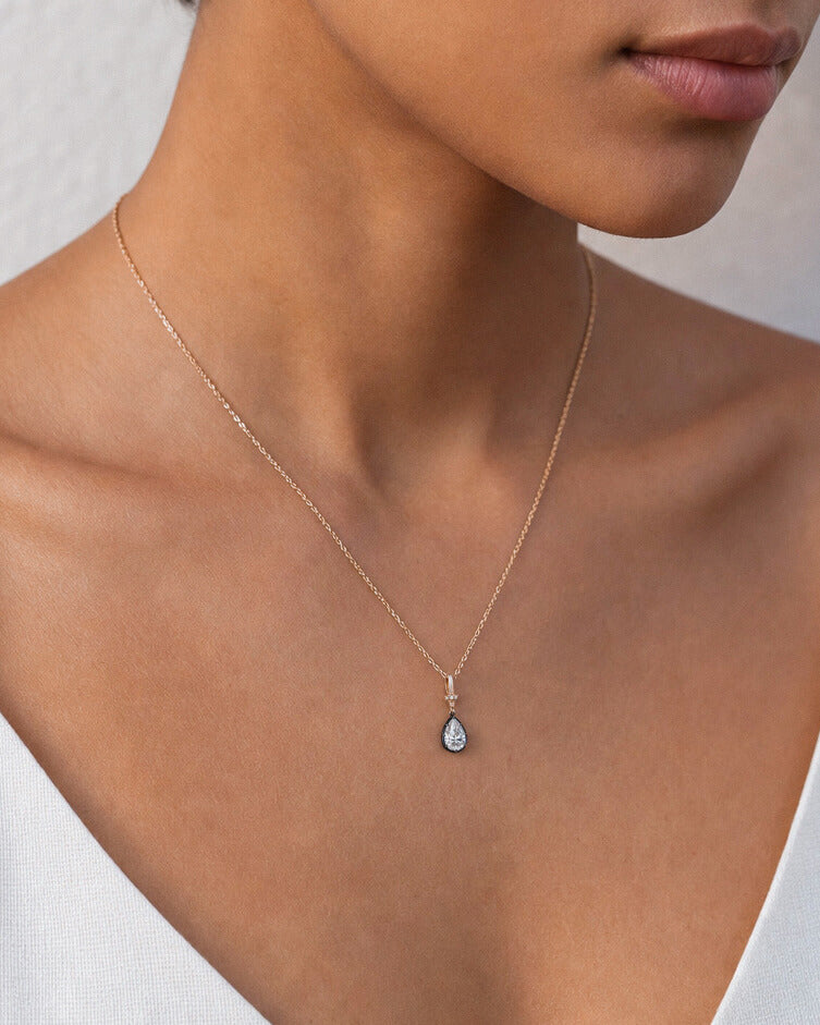 Maren Lab Diamond Pendant